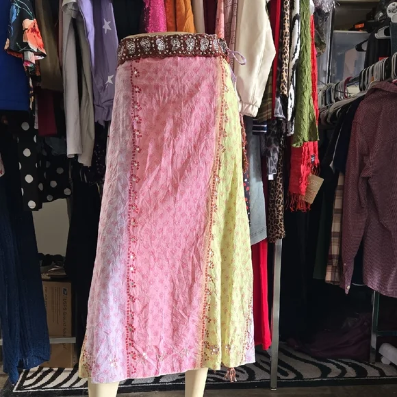 Vintage Skirt - Picture 2 of 6